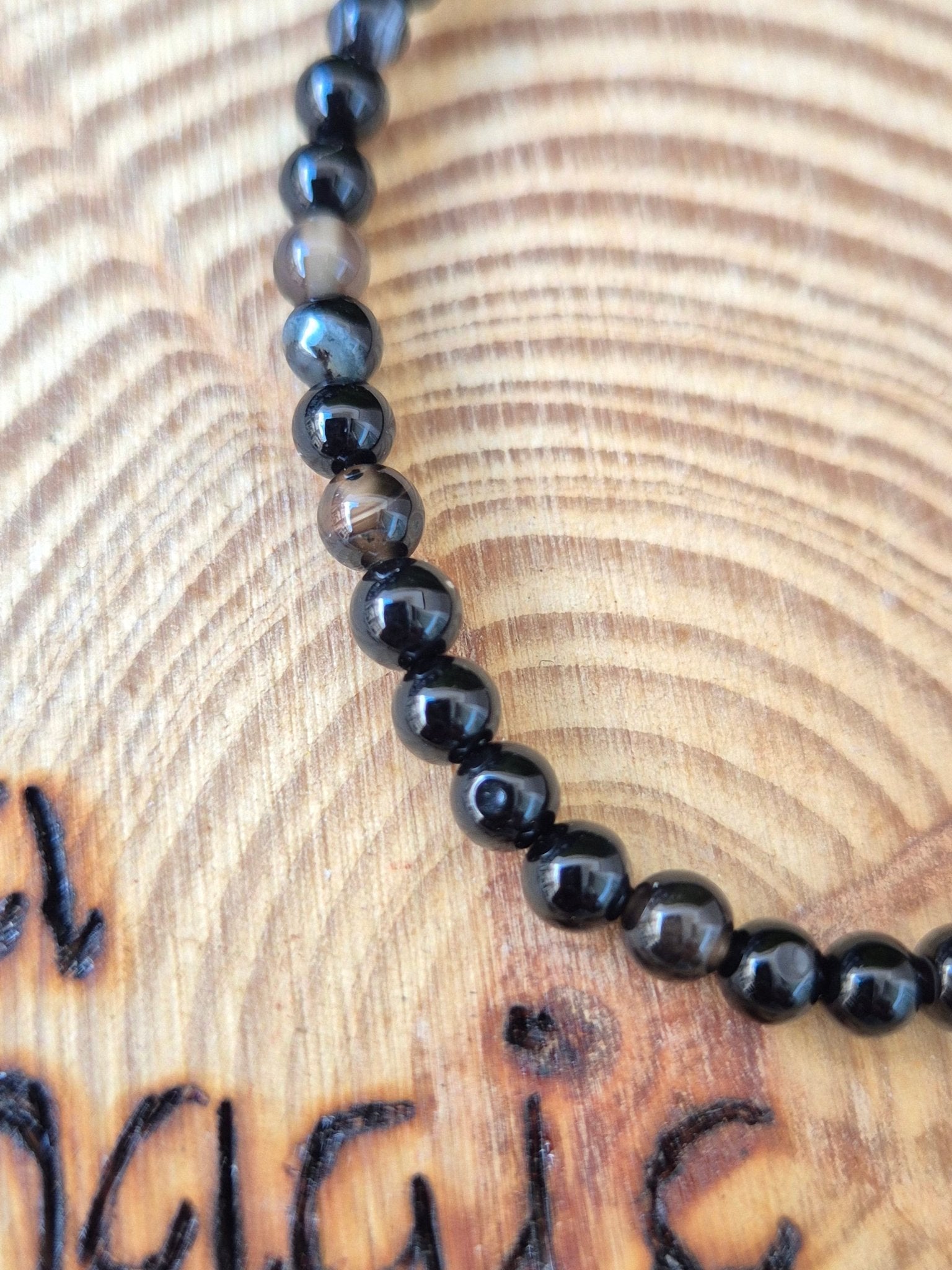 Pulsera Agata negra 4mm JoyeriamineralespulserasTienda esotérica Málaga - La Tienda de Tata Magic: tienda Esotérica en Málaga